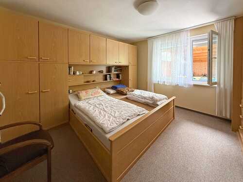 Schlafzimmer EG - 