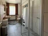 Bad mit Dusche EG - 