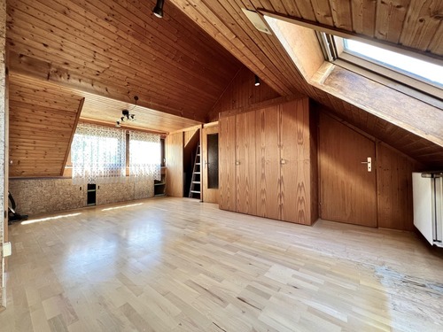 Zimmer im Dachgeschoss - 