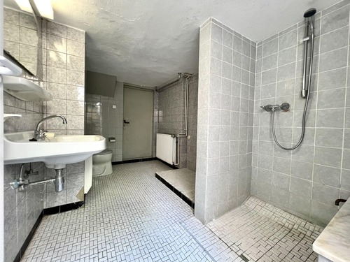 Dusche im Keller - 