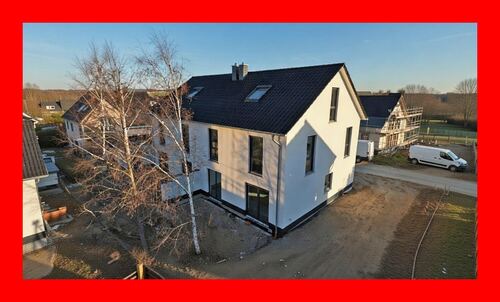 Drohnenansicht - Moderne Doppelhaushälfte - 499.000,00&nbsp;EUR Kaufpreis, ca.&nbsp; 161,00&nbsp;m&sup2;&nbsp;Wohnfl&auml;che