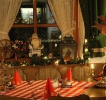 Bayerischer Wald Hotel mit 85 Betten, Restaurant, Betreiberwohnung, Pool - Deggendorf