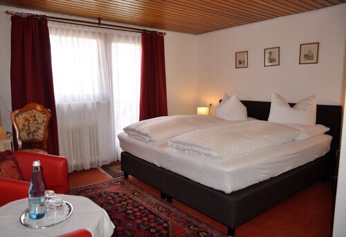 Zimmer - 12 Zimmer Hotel, Pension, Gasthof in Feldberg