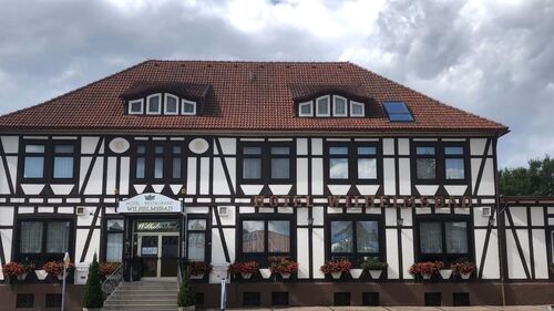 Foto - HOTEL 40 km von Hildesheim 3.000 m² Grund, 40 Betten, Restaurant Kein besseres Angebot in Sicht!