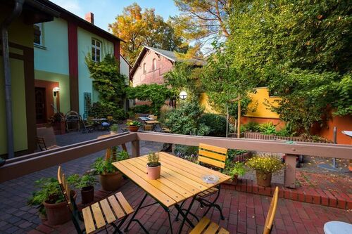 Biergarten - Hotel, Pension, Gasthof in Schönebeck
