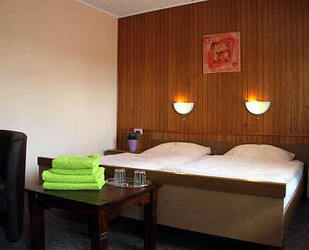 Romatisches Hotel mit Restaurant in der Eifel - Bitburg