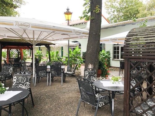 Biergarten - Nachfolger gesucht 3*-Hotel im Topzustand mit 33 Betten, Restaurant, Saal, Biergarten