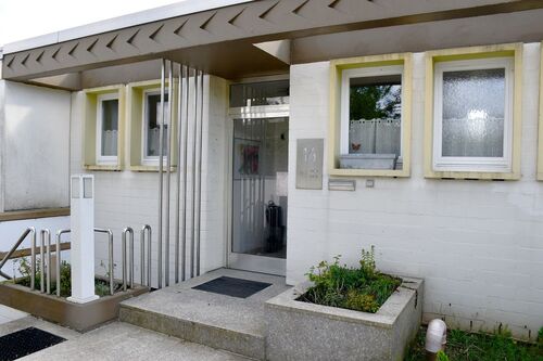 Herzlich Willkommeen - 7 Zimmer Bungalow in Darmstadt-Arheilgen