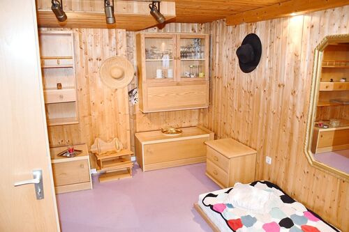 UG - Arbeiten/Gast - 