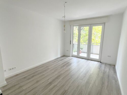 Wohnen mit Balkonzugang - 2 Zimmer Etagenwohnung zum Kaufen in Darmstadt