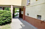 Hauszugang - Etagenwohnung mit 55,00 m&sup2; in Darmstadt zum Kaufen