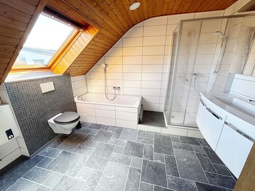 modernes Tageslichtbad - 