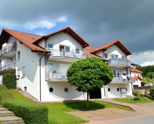 Attraktive 4-Zimmer-Erdgeschosswohnung mit Balkon, Terrasse & Fernblick in Top-Lage von Erbach