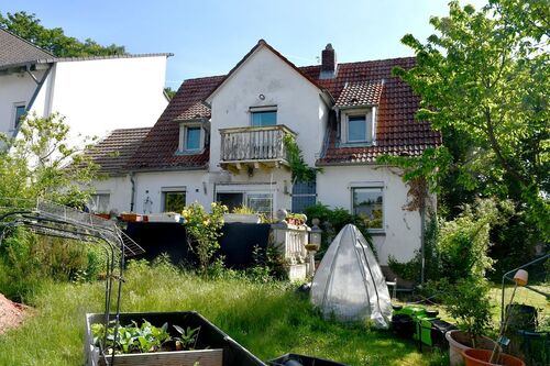 vorhandenes Wohnhaus (Abriss) - 