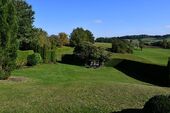 weitläufiger Garten - 