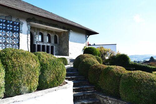Hauszugang - 11 Zimmer Einfamilienhaus in Fränkisch-Crumbach