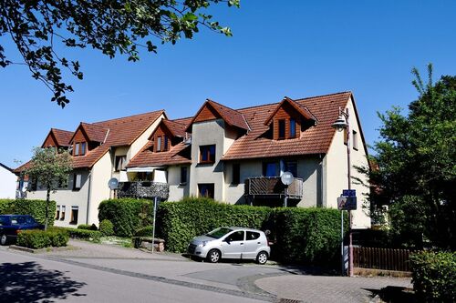 Hausansicht - 3 Zimmer Dachgeschoßwohnung zum Kaufen in Roßdorf