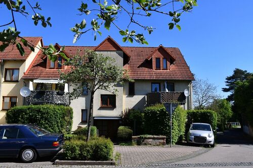 Hausansicht - Ruhig wohnen, zentral angebunden – ansprechende 3-Zimmer-Eigentumswohnung in Roßdorf