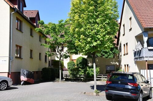 Parkplatz - 3 Zimmer Dachgeschoßwohnung in Roßdorf