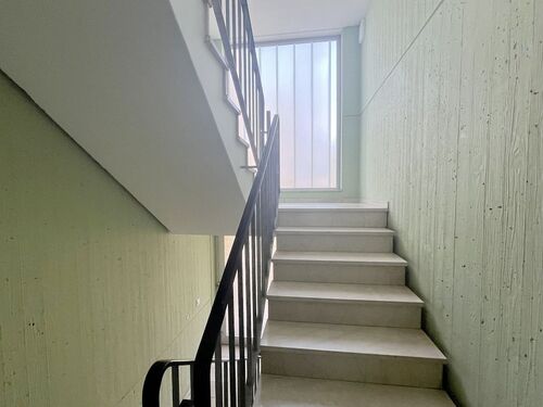 Treppenhaus - Etagenwohnung mit 79,00 m&sup2; in Darmstadt zum Kaufen