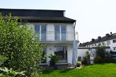 Hausansicht Gartenseite - **RESERVIERT** Ansprechendes Reihenendhaus mit Ausbaureserve in Feldrandlage