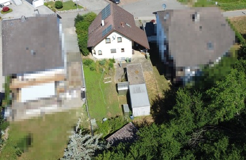 Vogelperspektive - 5 Zimmer Einfamilienhaus zum Kaufen in Bretten