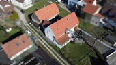 Luftbild - Zweifamilienhaus mit großem Potenzial
