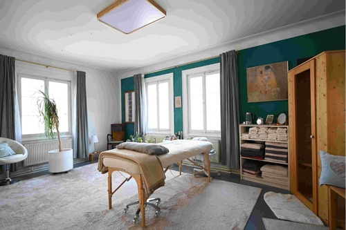 Massageraum Sonja Brandt - 5 Zimmer Erdgeschoßwohnung zum Kaufen in Vaihingen