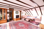 Wohnzimmerr Sicht 2 - 4 Zimmer Dachgeschoßwohnung in Stuttgart