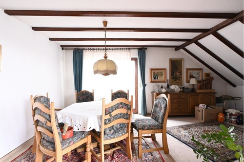 EssEcke - Dachgeschoßwohnung mit 119,00 m&sup2; in Stuttgart zum Kaufen