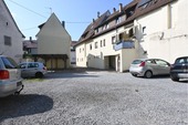 Innenhof Blick zur Einfahrt - Grundstück in Vaihingen an der Enz zum Kaufen