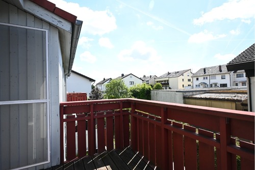 Balkon Aussicht - Dachgeschoßwohnung mit 91,00 m&sup2; in Vaihingen zum Kaufen