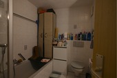 Badezimmer mit Toilette - 