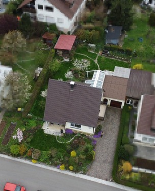 Luftbild von Süden - idyllisches Einfamilienhaus in Oberriexingen