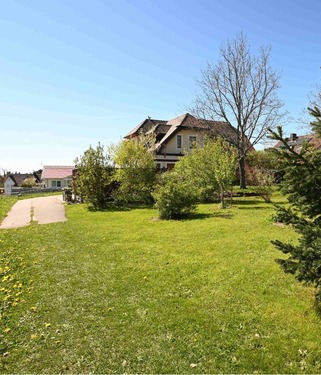 Gartenansicht - 10 Zimmer Einfamilienhaus in Bad Liebenzell