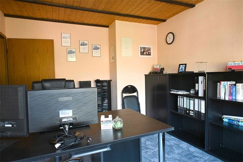 Kinderzimmer 3 oder Büro - 
