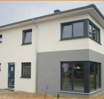 Sonniges Grundstück - Ruhiglage - mit Wunsch - TRAUMHAUS zu Spitzenpreis..... - Berlin / Blankenburg