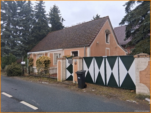 Zufahrt zur Wohnung - 7 Zimmer Dachgeschoßwohnung zur Miete in Beelitz - Salzbrunn