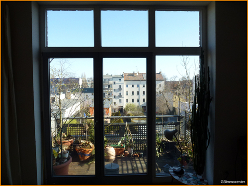 ... zum Balkon - 