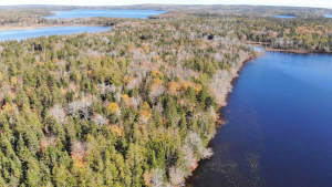Cape Breton - 3,1 Hektar großes See-Ufergrundstück - 