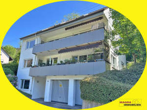 Schramberg / Attraktives Dreifamilienhaus mit 2 Ga - Schramberg - Genial sonnige Aussichtslage! Attraktives Dreifamilienhaus mit 2 Garagen