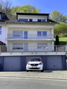 inklusive Garage und Stellplatz - 