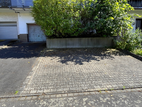 PKW Stellplätze am Haus - 