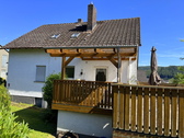 Hausansicht-Terrasse - 