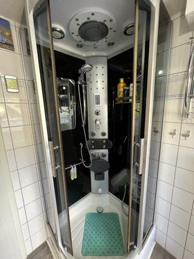 Dusche mit Wellnessprogramm - 