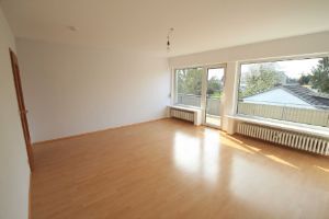 Wohnzimmer - 3 Zimmer 3- Zimmerwohnung in Bonn