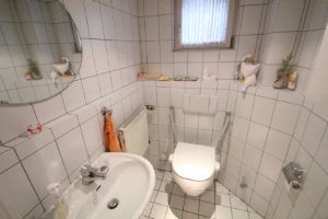 WC - 
