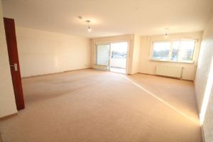 Wohn- / Esszimmer - 5 Zimmer Reihenhaus in Sankt Augustin - Niederpleis