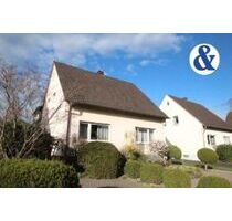 In bester Gesellschaft ... Ein-Zweifamilienhaus in Hangelar - Sankt Augustin - Hangelar