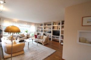 Wohnzimmer - 6 Zimmer Einfamilienhaus zum Kaufen in Sankt Augustin - Hangelar